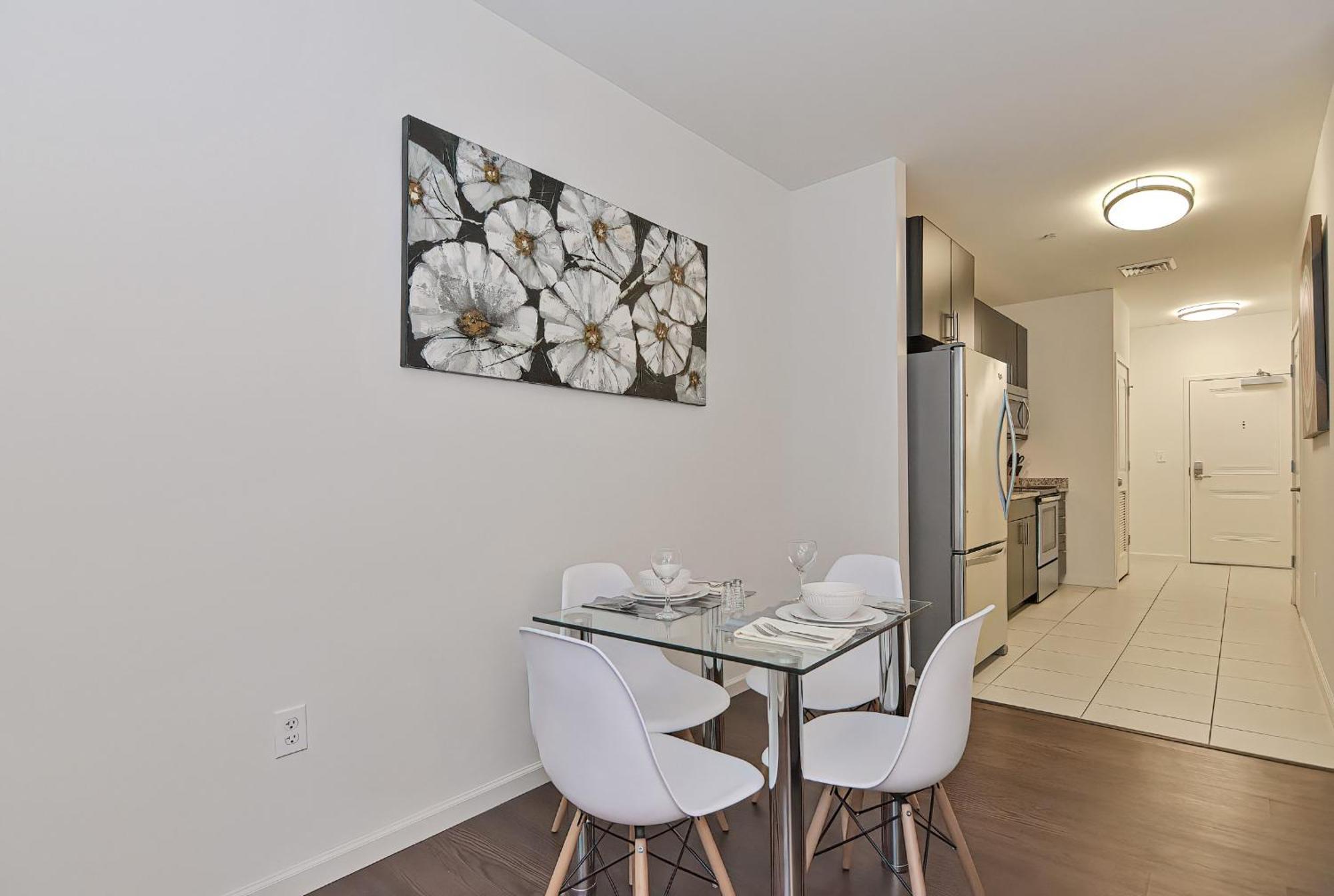 Global Luxury Suites East Boston Room photo