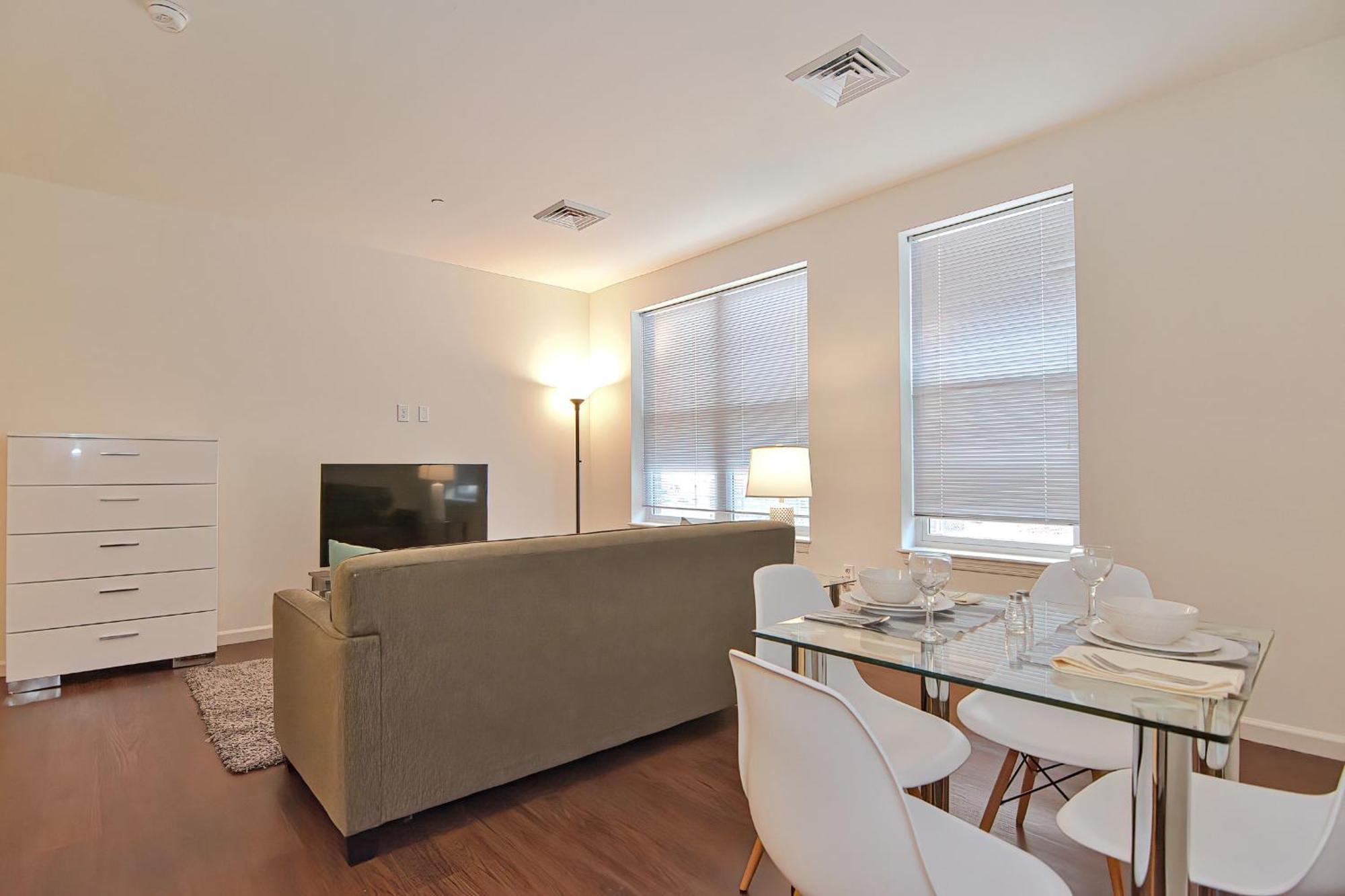 Global Luxury Suites East Boston Room photo