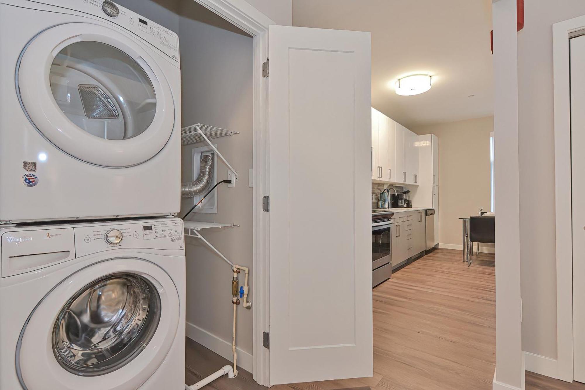 Global Luxury Suites East Boston Room photo